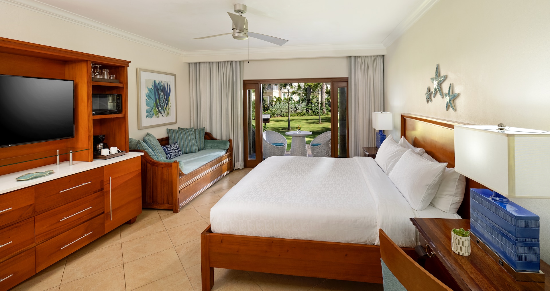 Beaches Negril WBCK WBCD room